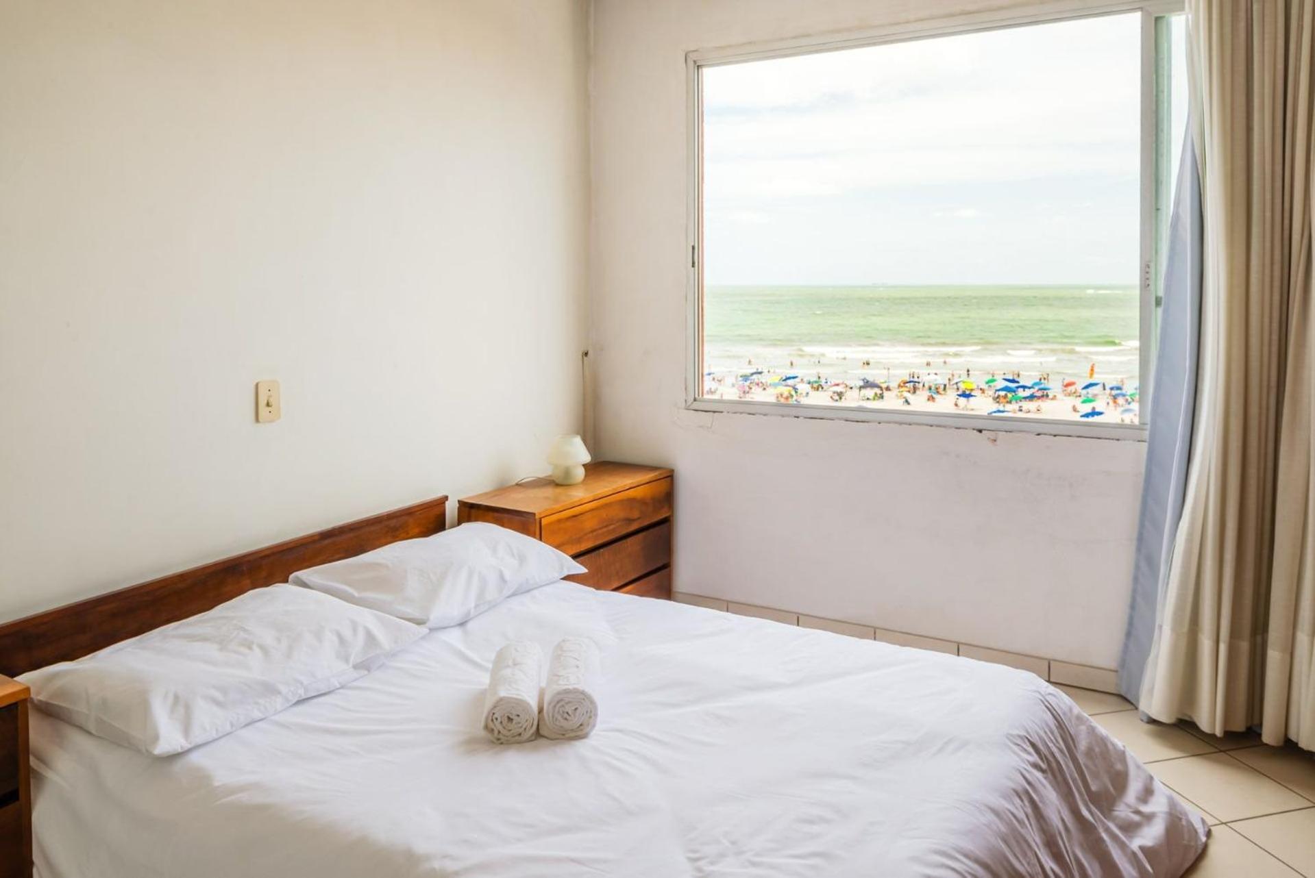 Apto pé na areia com linda vista frente mar CEL403 Balneario Camboriu Exterior foto